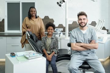 4 Ways A Family Dentist Makes Oral Health Simpler For Busy Parents